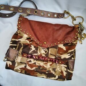 Y2K Kathy Van Zeeland Camo Messenger Bag Grommets Indie Sleaze Bratz Charms L